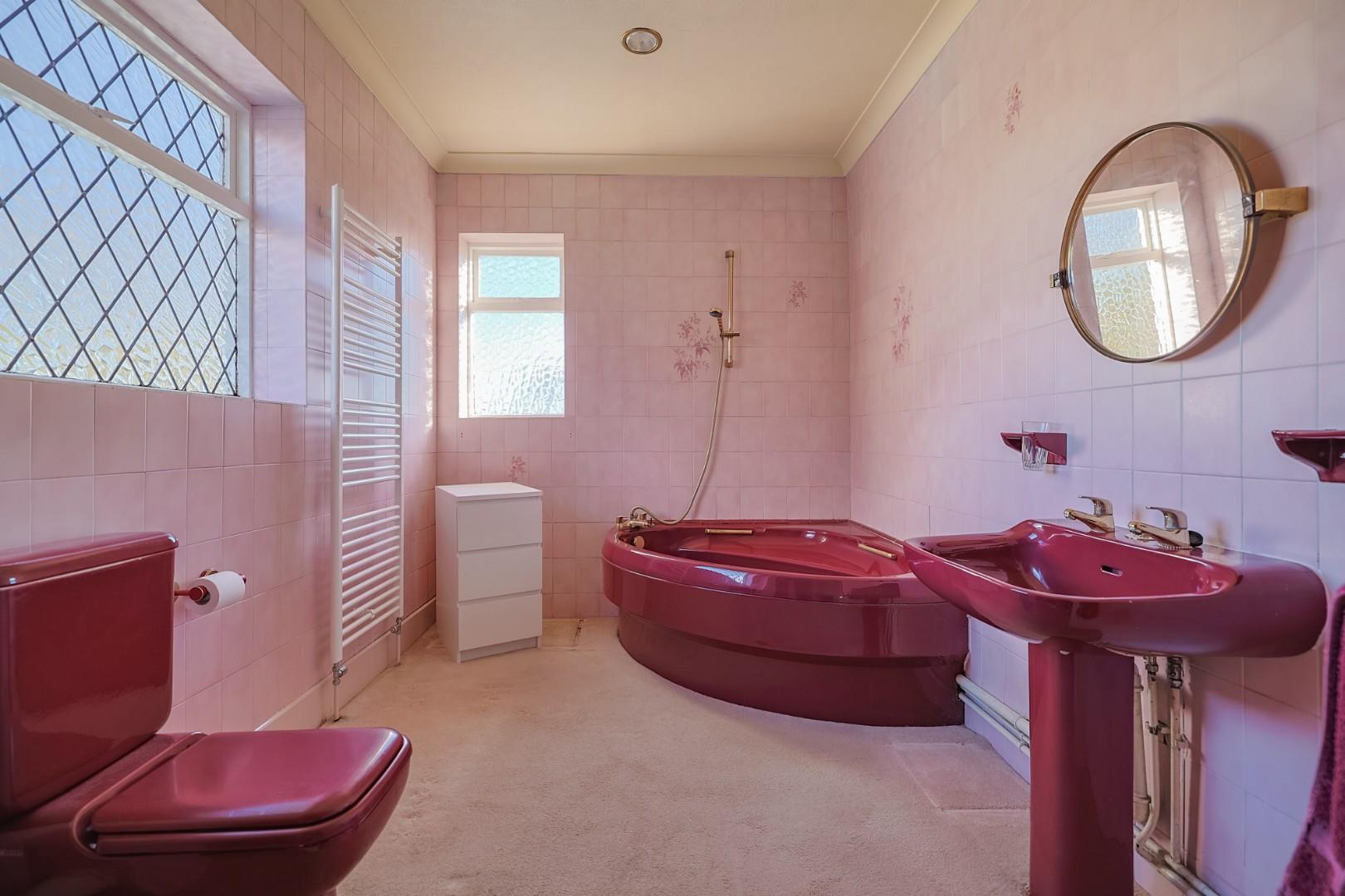 Mayals Road, Mayals, Swansea, SA3 5HE